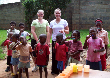 volunteer reviews for kenya- Sarah Hodgins