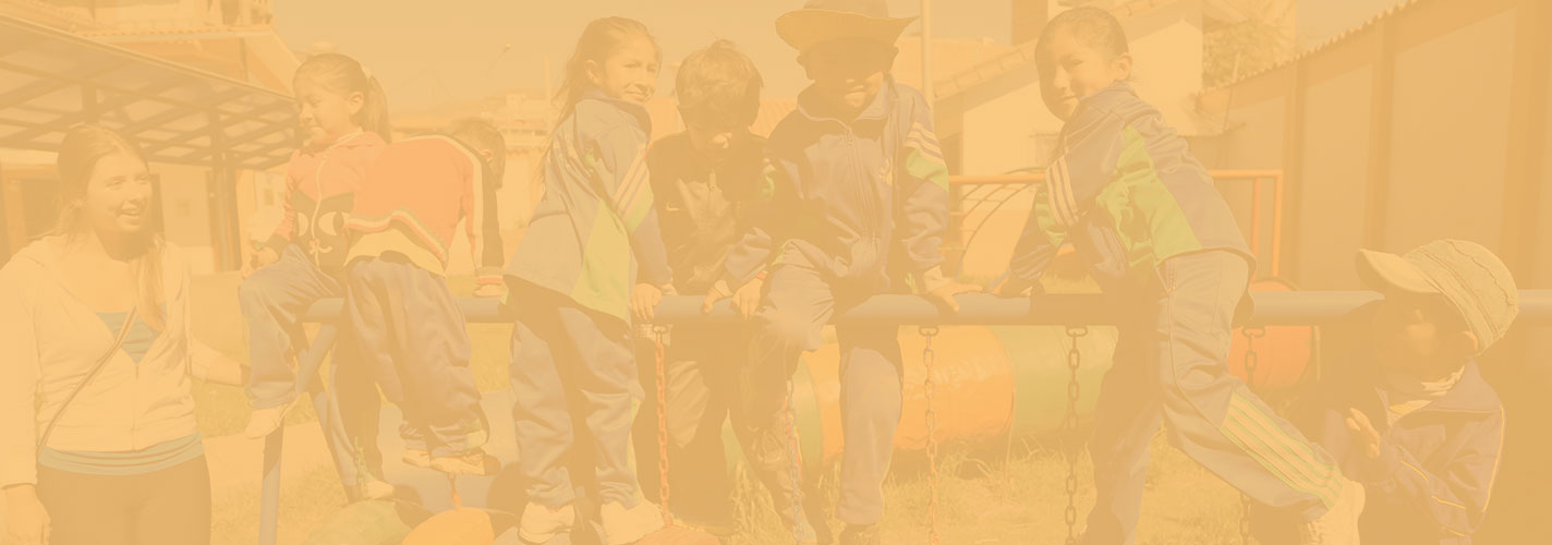 volunteer in Peru