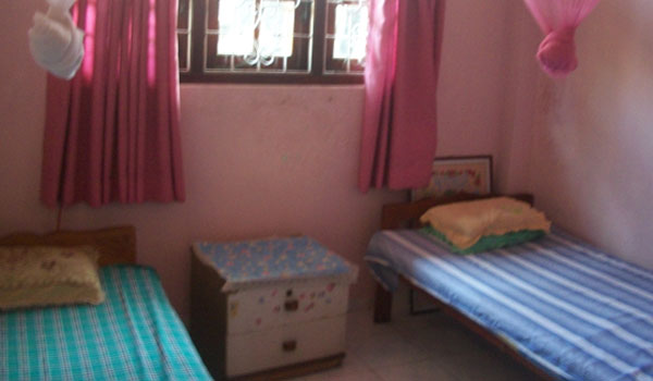 host family bed room srilanka