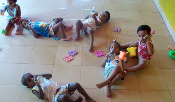 small children in srilanka orphanage