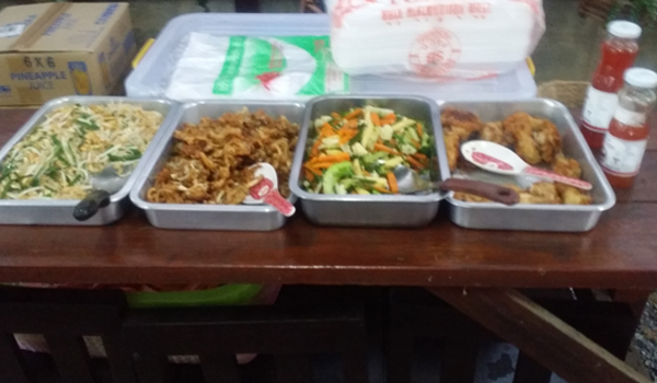 thai food for volunteers